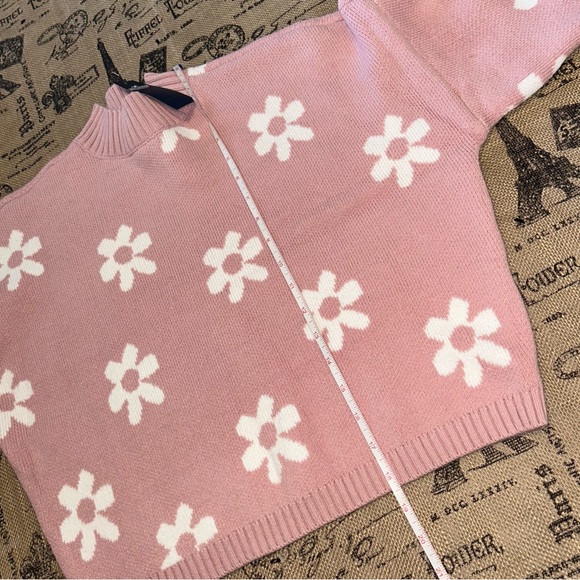 Hollister Co. NWT! Pink/White Easy Cable Mock Pattern Sweater Size M - Picture 10 of 11